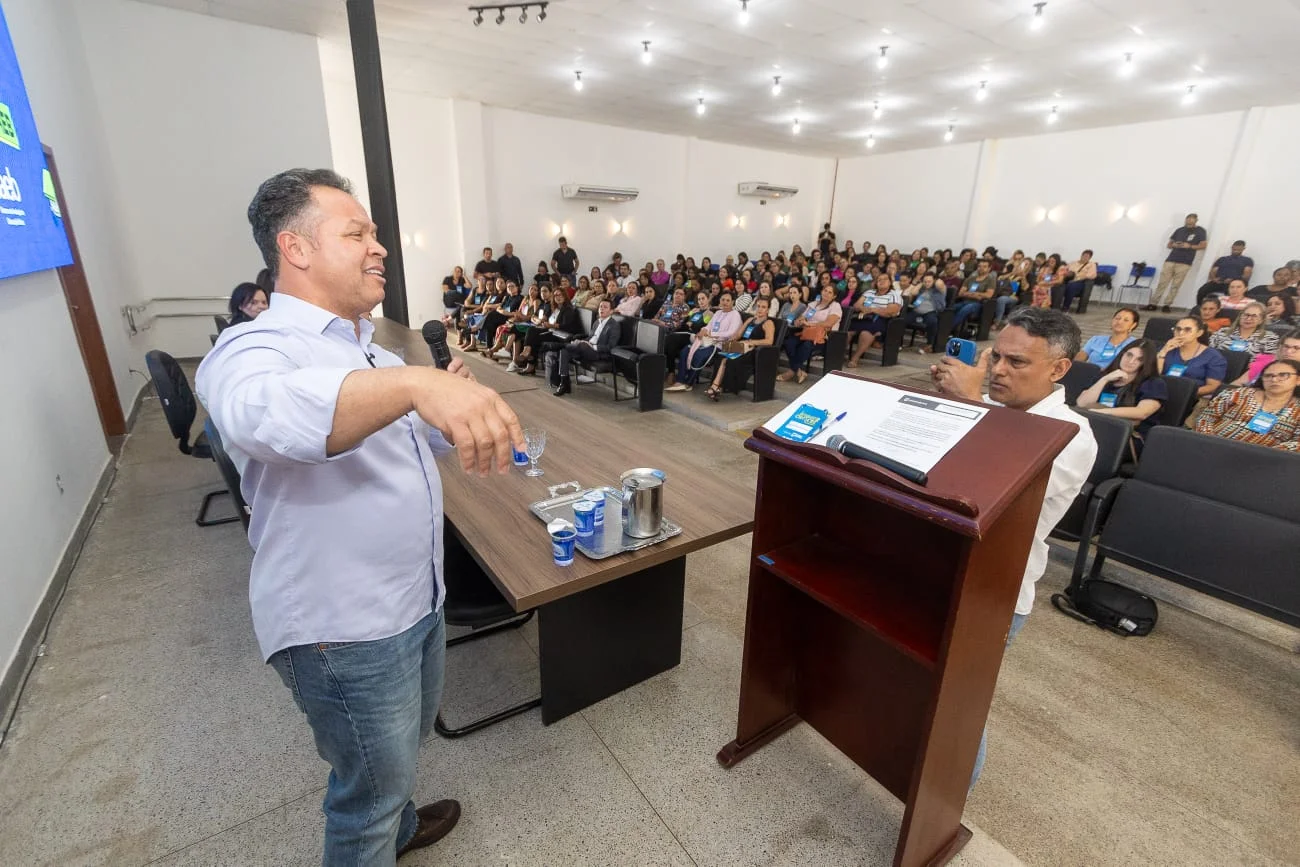 Prefeito Cláudio Ferreira enfatiza meta para elevar educação de Rondonópolis